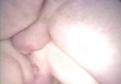 Blondynka masturbuje się palcami darmowe porno z fabułą przed uderzeniem w twarz.